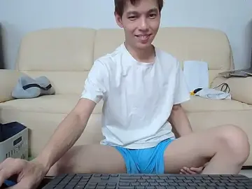 Stripchat Watch Live Sex Cams of andrewooi