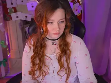 Stripchat Live Sex Cam of carolina_elf