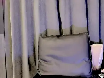 Stripchat Nude Webcam of candy-yiyi