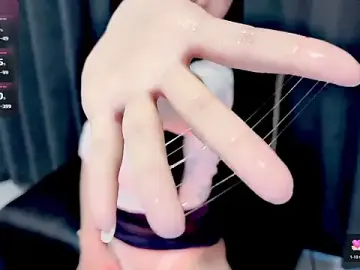 Stripchat Sex Chat of candy-yiyi