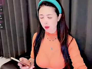 Stripchat Best live sex cam show of candy-yiyi