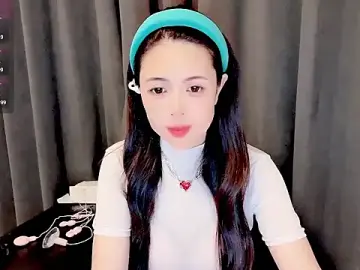 Stripchat Free Live Porn of candy-yiyi