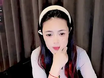 Stripchat Sex Cam of candy-yiyi