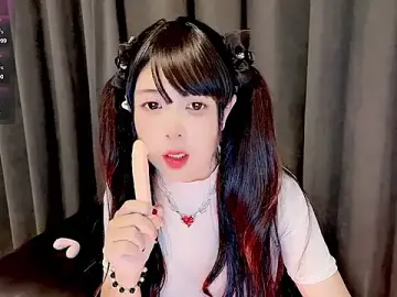 Stripchat Adult Webcam of candy-yiyi