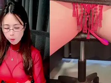 Stripchat Live Porn of candy-yiyi