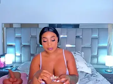 Stripchat Live Sex Cam of Cammiila