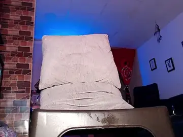 Stripchat Sex Cam of Slim_dirty_hot_