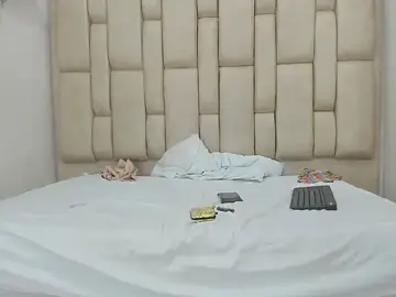 Stripchat Sex Cam of ZafiroAndFlynn