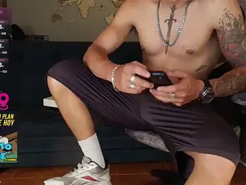 Stripchat Sex Chat of rogert_xx