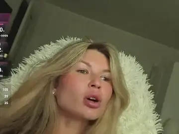 Stripchat Adult Webcam of AngelMiaM