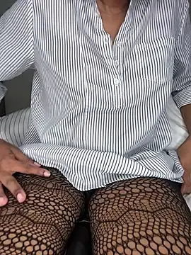 Stripchat Best live sex cam show of Ravishing_Rubi