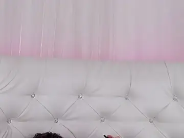 Stripchat Sex Cam of RobbyCharming