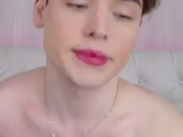 Stripchat Sex Cam of RobbyCharming