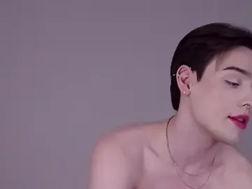 Stripchat Free Porn Cam of RobbyCharming