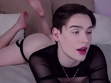 Stripchat Watch Live Sex Cams of RobbyCharming