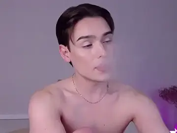 Stripchat Watch Live Sex Cams of RobbyCharming