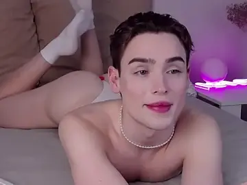 Stripchat Sex Cam of RobbyCharming
