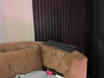 Stripchat Watch Live Sex Cams of _shantal_smith