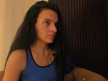 Stripchat Sex Cam of _shantal_smith