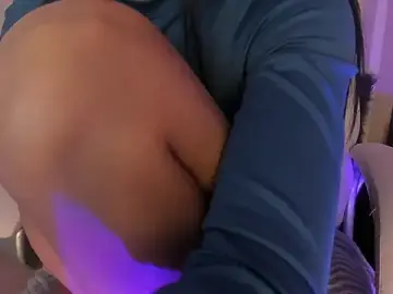 Stripchat Watch Live Sex Cams of _shantal_smith
