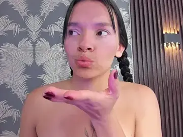 Stripchat Free Live Porn of _shantal_smith