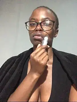 Stripchat Free Porn Cam of sweetvirgosoul23
