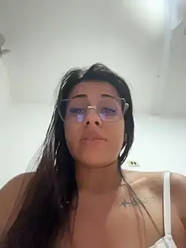 Stripchat Live Sex Cam of Agatha_lindinha