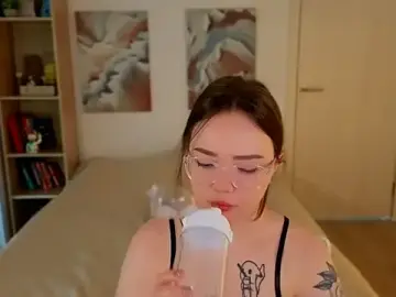 Stripchat Free Porn Cam of MilenaSaint