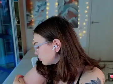 Stripchat Live Sex Cam of MilenaSaint