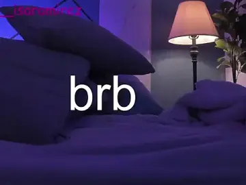 Stripchat Live Sex Cam of Swt_skinny_