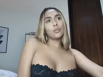 Stripchat Sex Chat of carminaurmommy