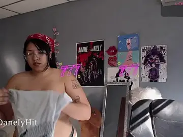 Stripchat Watch Live Sex Cams of DanelyLopez