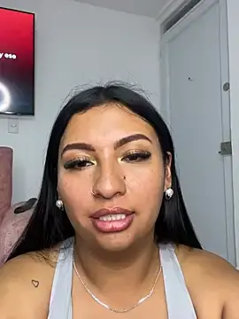 Stripchat Free Live Porn of Issa_Santana
