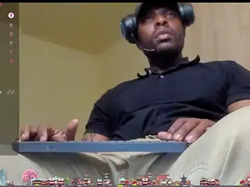 Stripchat Best Webcam of thomas_santtos1