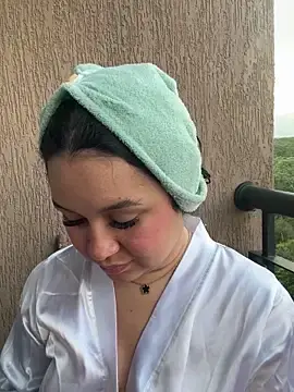 Stripchat Watch Live Sex Cams of Pretty_Isadora