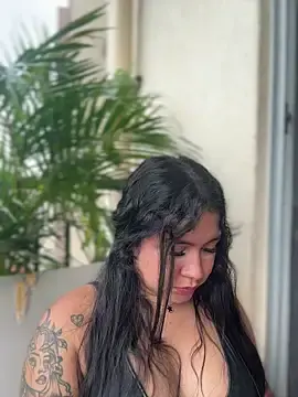 Stripchat Adult Webcams of Pretty_Isadora