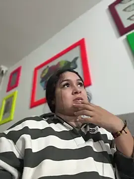 Stripchat Free Porn Cam of Pretty_Isadora