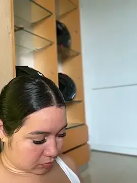Stripchat Watch Live Sex Cams of Pretty_Isadora