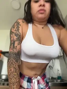 Stripchat Free Live Porn of Pretty_Isadora