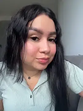 Stripchat Free Porn Cam of Pretty_Isadora