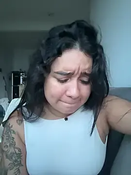 Stripchat Free Porn Cam of Pretty_Isadora