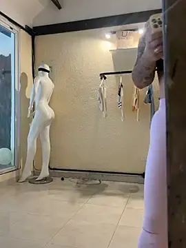 Stripchat Free Live Porn of Pretty_Isadora