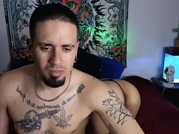 Stripchat Sex Chat of tony_and_sophia