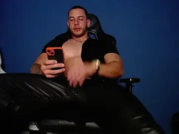 Stripchat Live Sex Cam of Maxxxpowerful