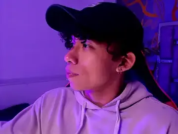 Stripchat Best live sex cam show of AkazaBoy_