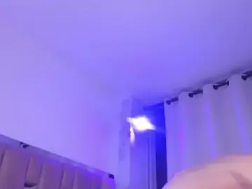 Stripchat Live Sex of AkazaBoy_