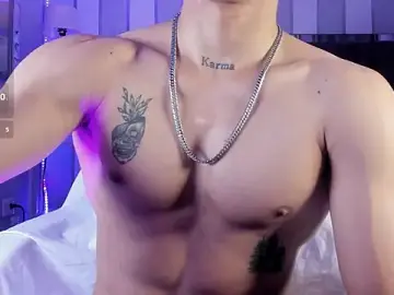 Stripchat Live Sex of AkazaBoy_