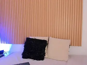 Stripchat Free Porn Cam of GenesisRuiz