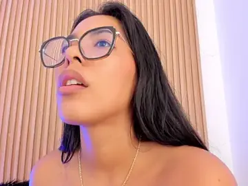 Stripchat Adult Webcams of GenesisRuiz