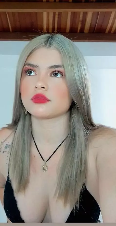 chloejones__